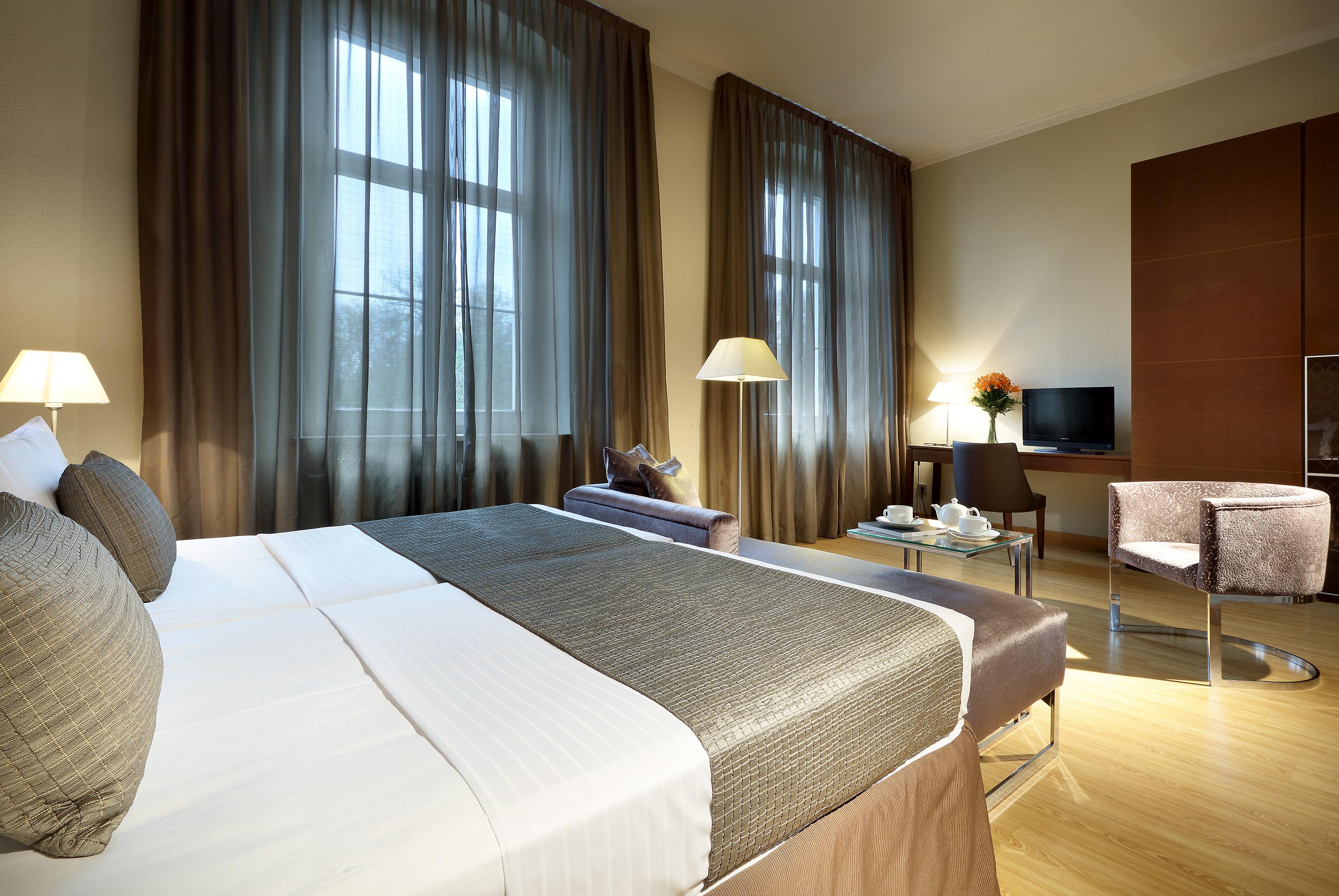 Eurostars Park Hotel Maximilian Регенсбург Екстериор снимка